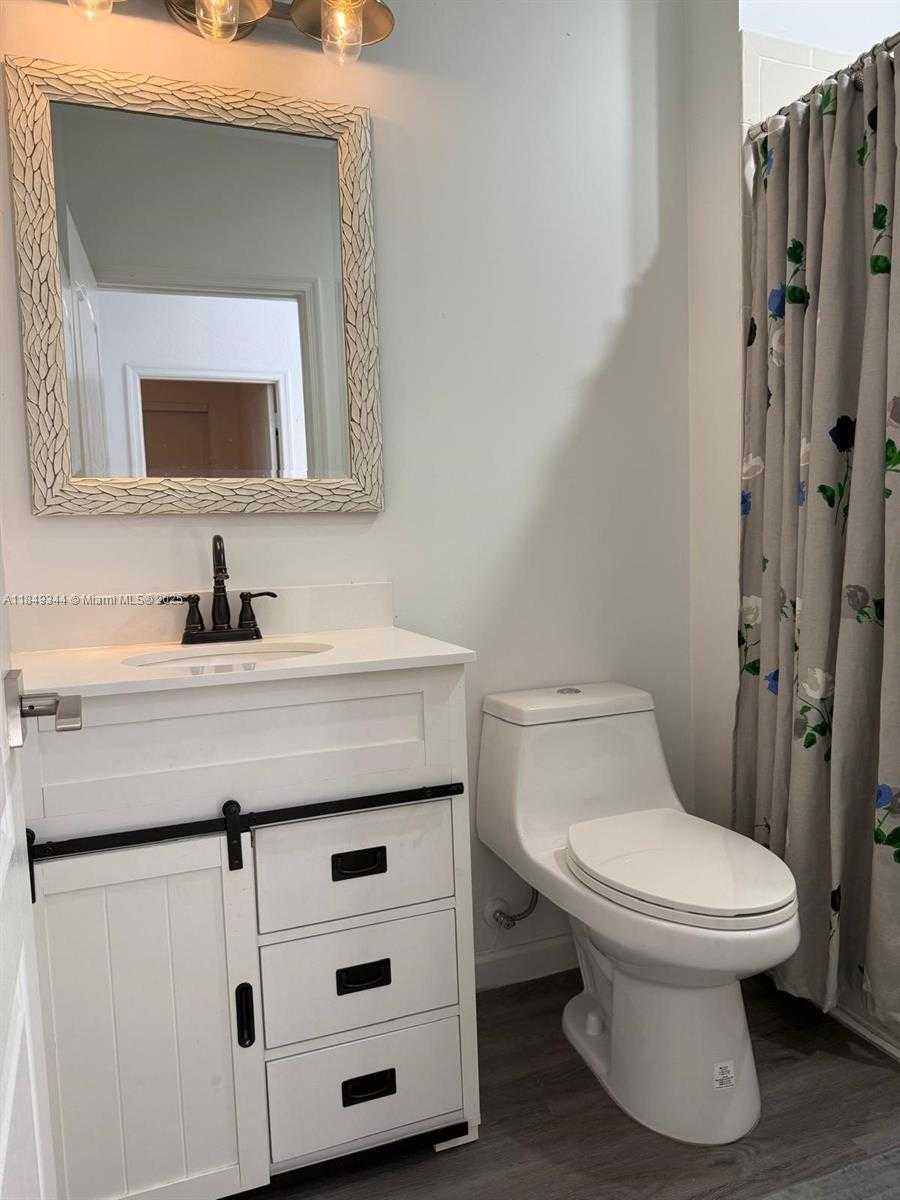 Small Image of 3757 NORTH EAST 11TH ST, Homestead Number 21