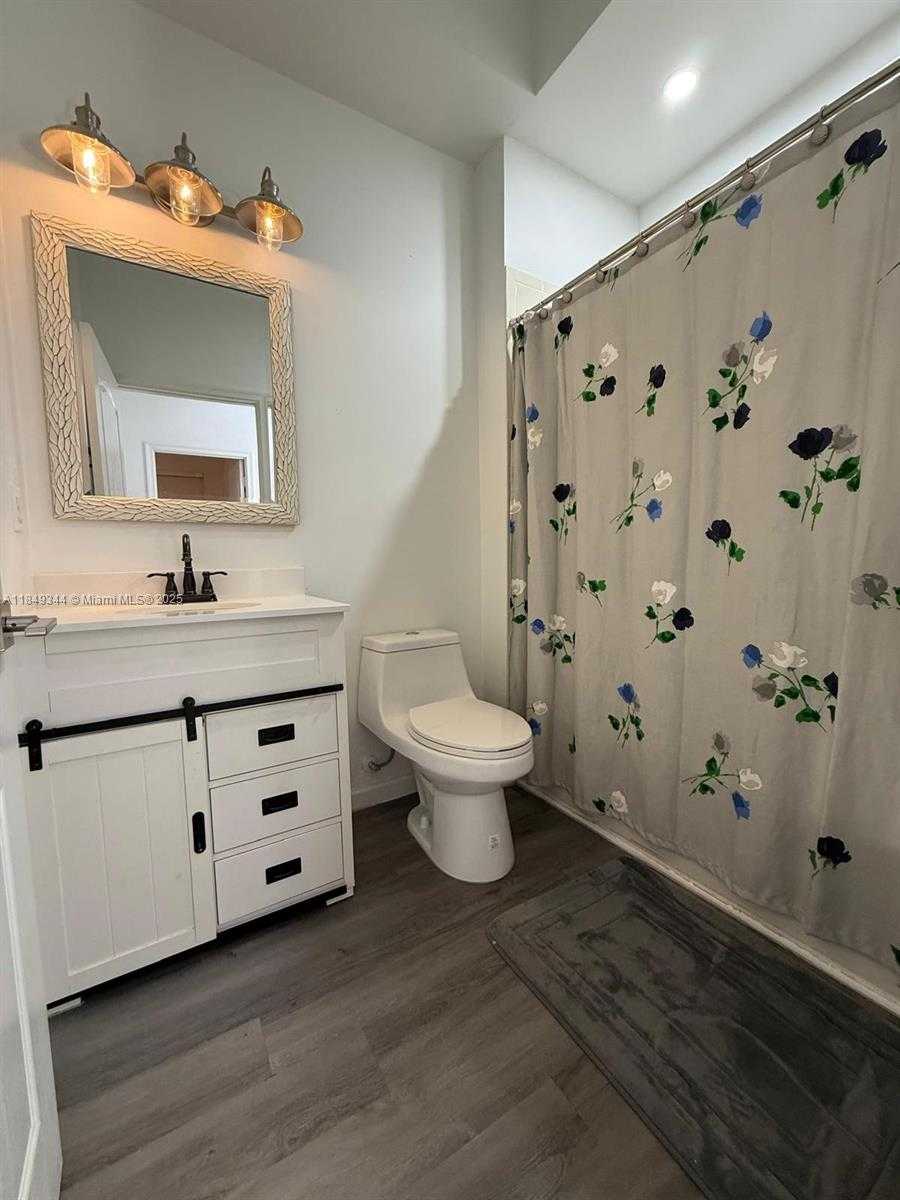 Small Image of 3757 NORTH EAST 11TH ST, Homestead Number 22