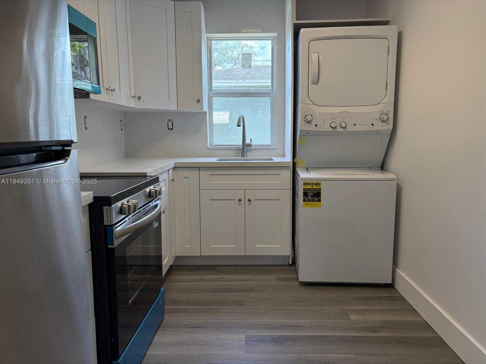 Small Image of 3368 NORTH WEST 51ST TER ##1, Miami Number 10