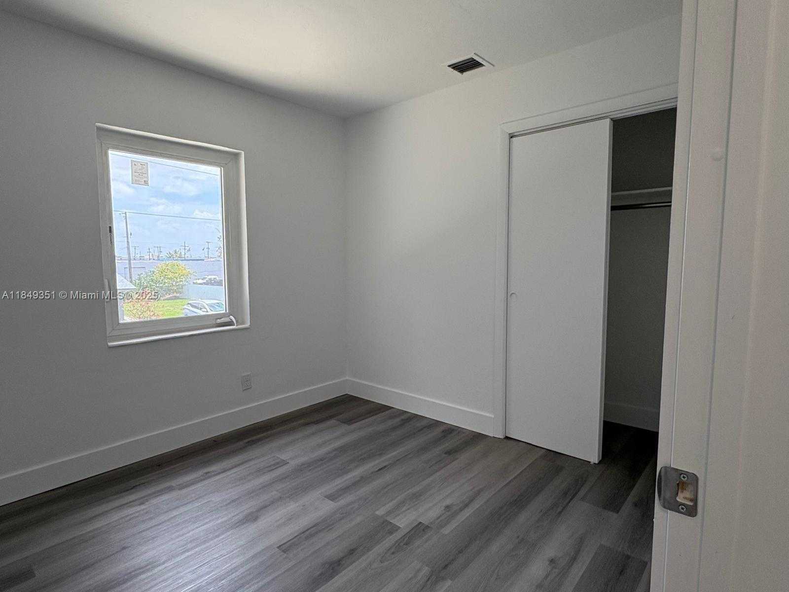 Small Image of 3368 NORTH WEST 51ST TER ##1, Miami Number 19