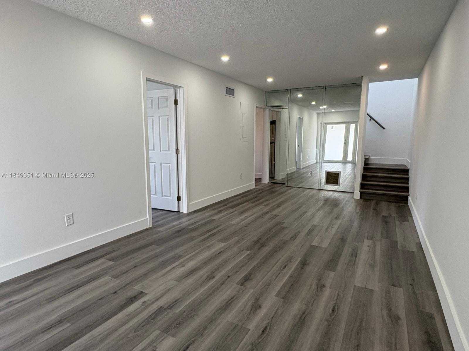 Small Image of 3368 NORTH WEST 51ST TER ##1, Miami Number 3