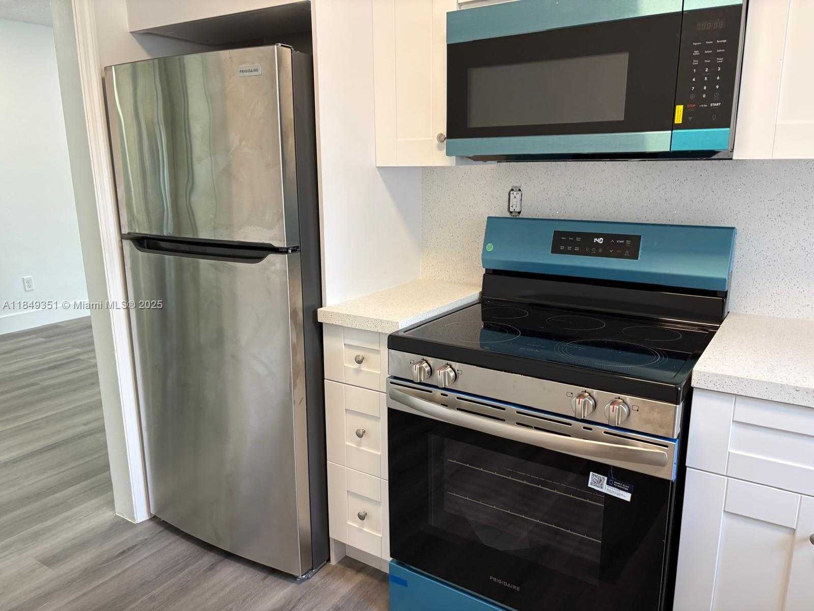 Small Image of 3368 NORTH WEST 51ST TER ##1, Miami Number 9