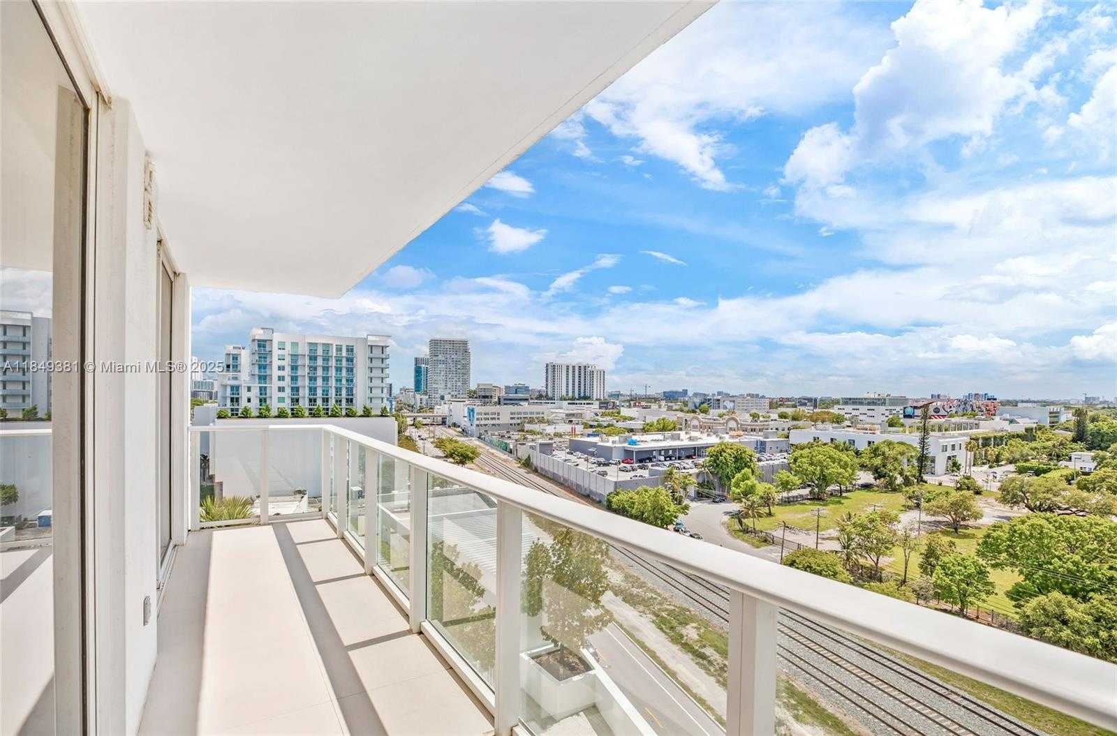 Small Image of 4250 BISCAYNE BLVD #1015, Miami Number 33