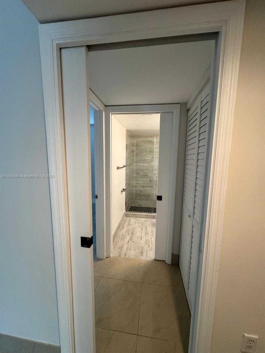 Small Image of 9935 NORTH WEST 46TH ST #108-7, Doral Number 14