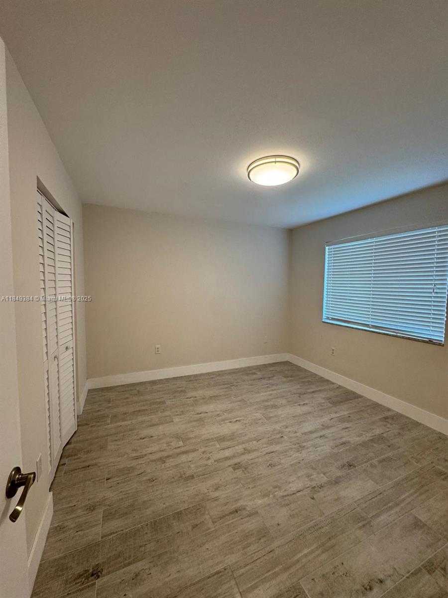 Small Image of 9935 NORTH WEST 46TH ST #108-7, Doral Number 16