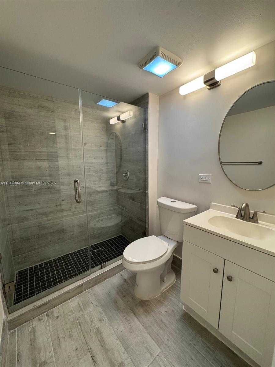 Small Image of 9935 NORTH WEST 46TH ST #108-7, Doral Number 17