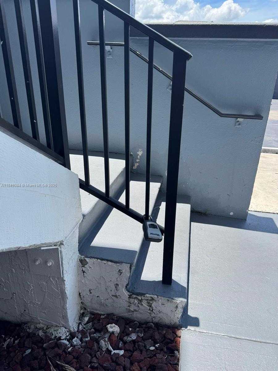 Small Image of 9935 NORTH WEST 46TH ST #108-7, Doral Number 19