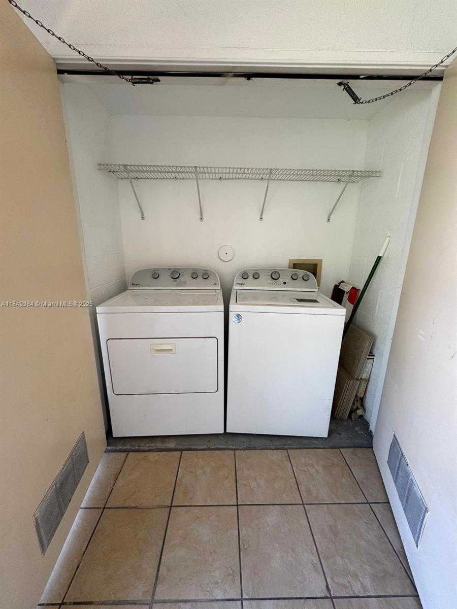 Small Image of 9935 NORTH WEST 46TH ST #108-7, Doral Number 4