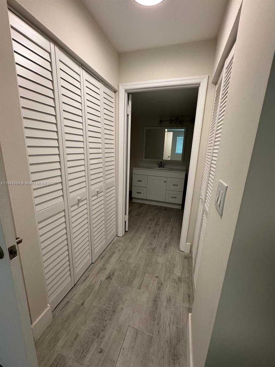 Small Image of 9935 NORTH WEST 46TH ST #108-7, Doral Number 8