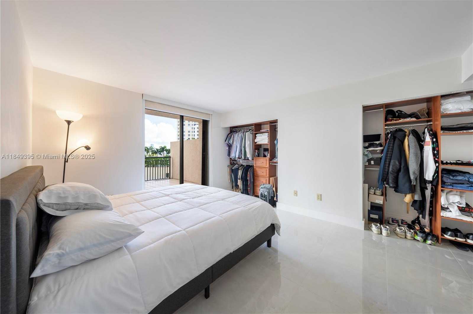 Small Image of 540 BRICKELL KEY DR #702, Miami Number 14