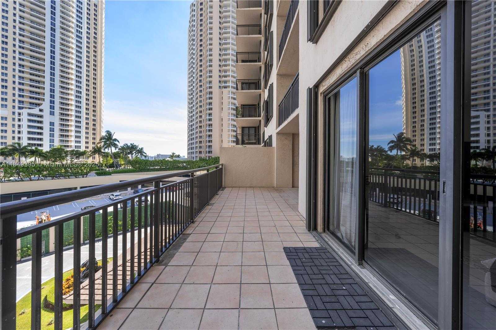 Small Image of 540 BRICKELL KEY DR #702, Miami Number 21