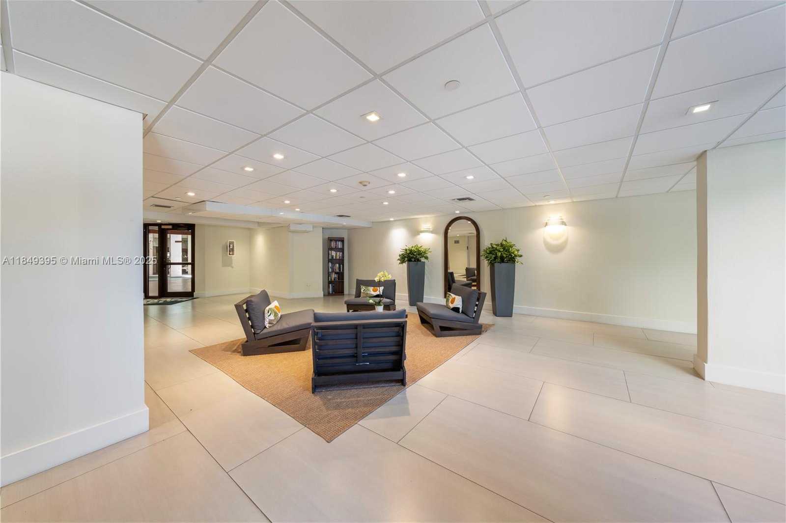 Small Image of 540 BRICKELL KEY DR #702, Miami Number 30