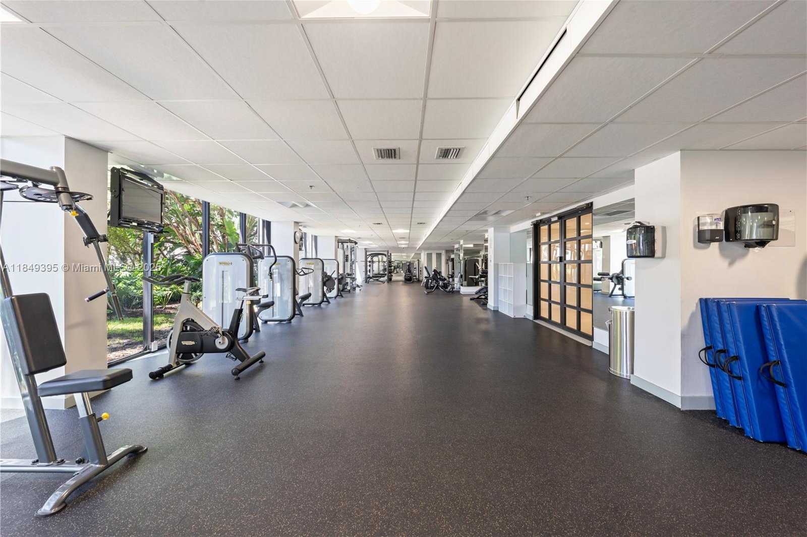 Small Image of 540 BRICKELL KEY DR #702, Miami Number 33