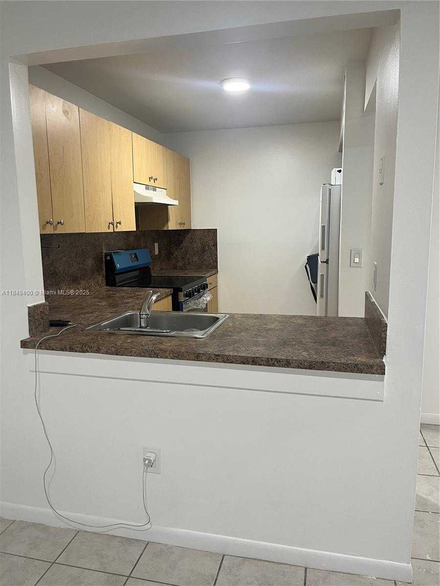 Small Image of 14863 SOUTH WEST 104TH ST #27-13, Miami Number 5