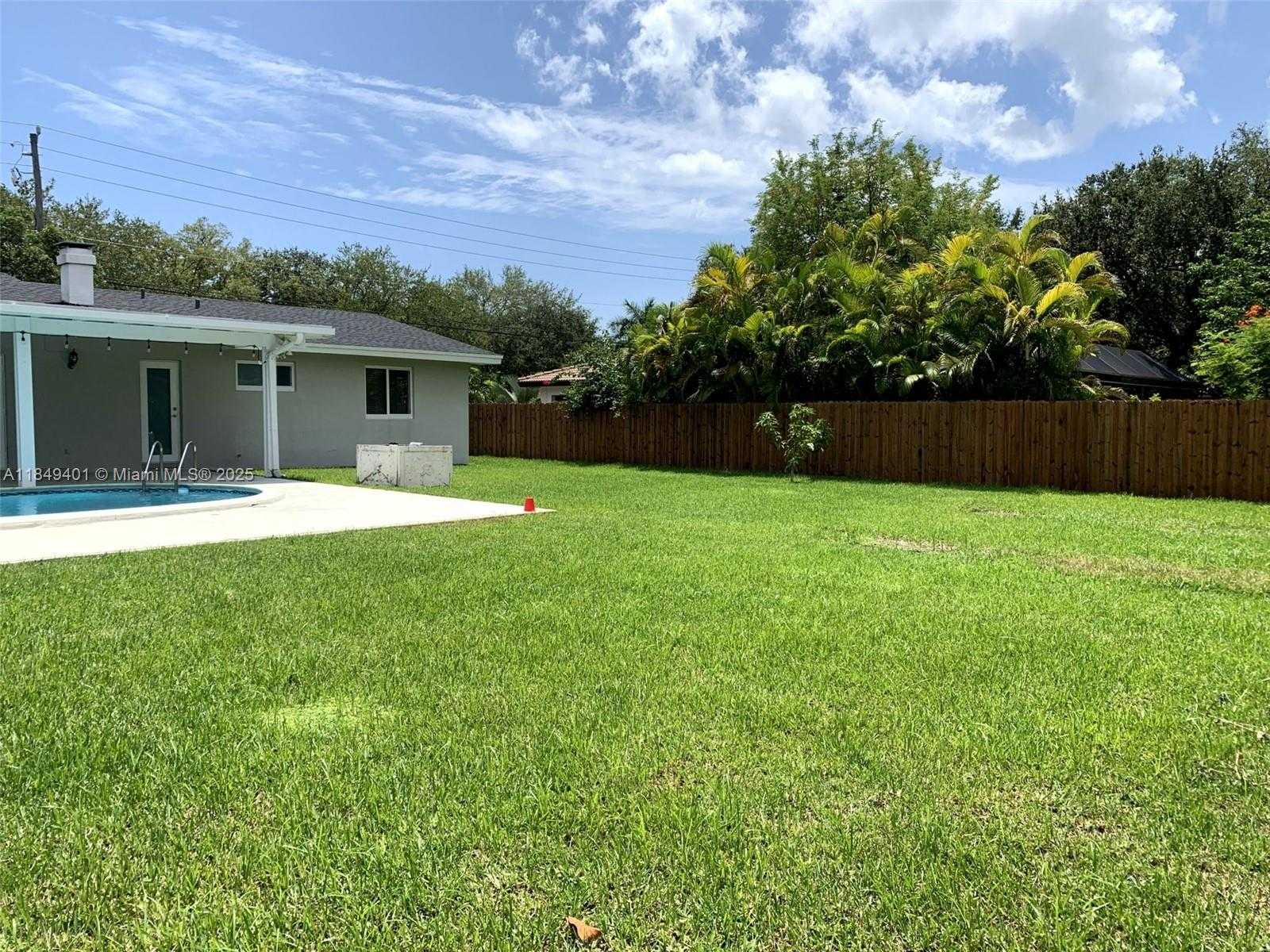 Small Image of 16420 SOUTH WEST 80TH AVE, Palmetto Bay Number 15