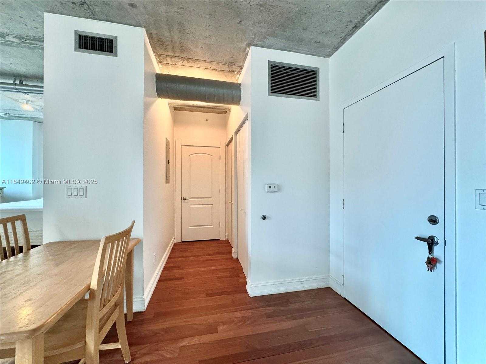 Small Image of 690 SOUTH WEST 1ST CT #2123, Miami Number 12