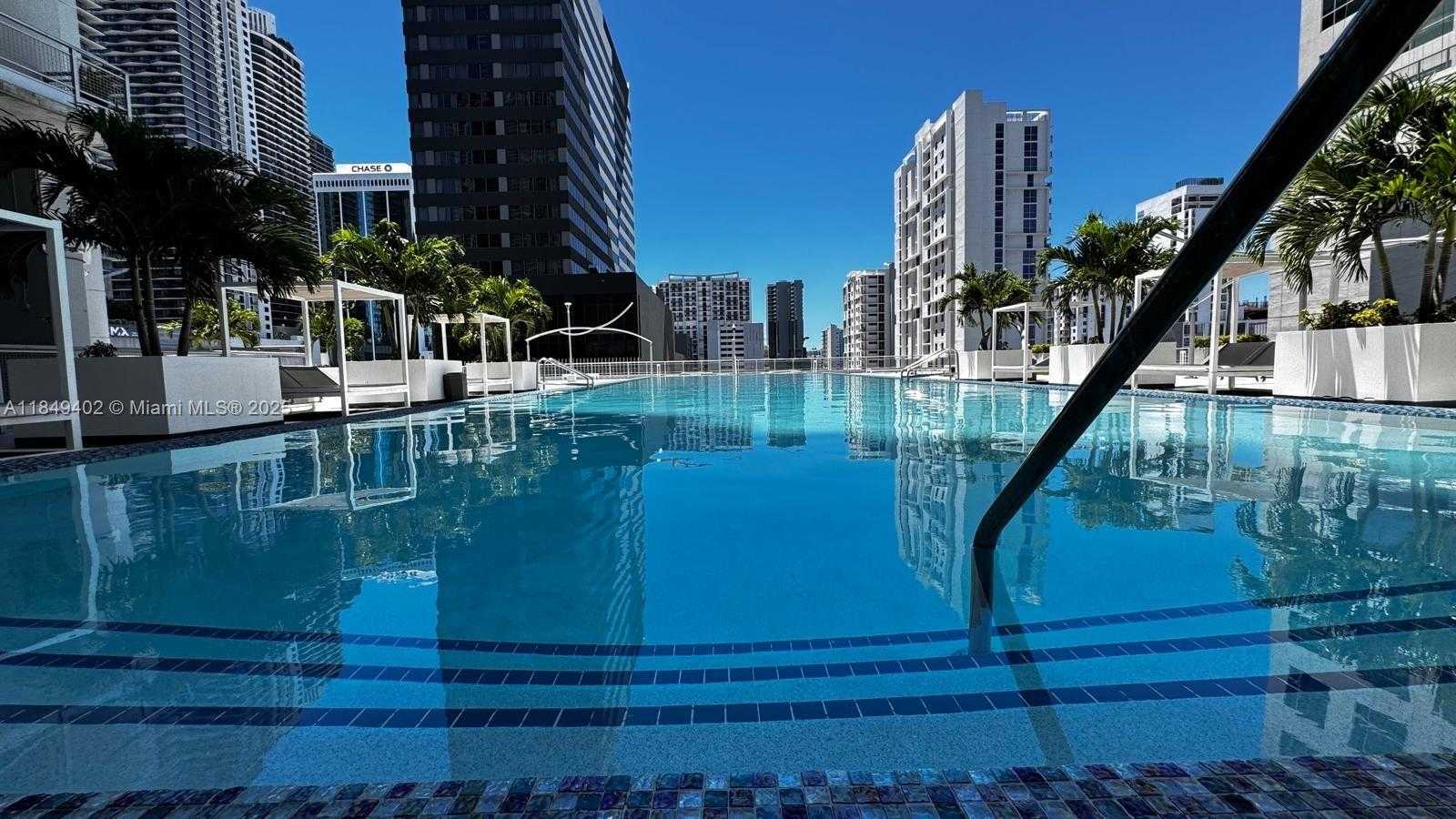 Small Image of 690 SOUTH WEST 1ST CT #2123, Miami Number 25