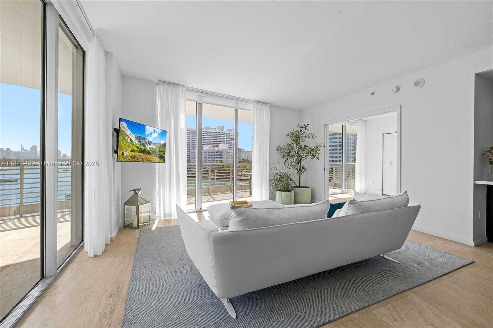 Small Image of 1445 16TH ST #602, Miami Beach Number 2