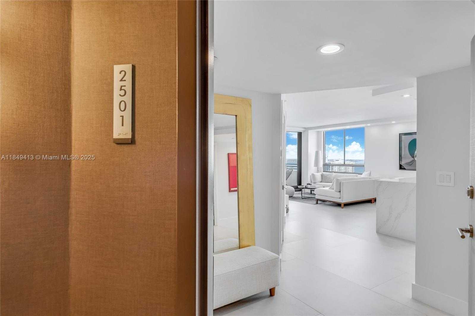 Small Image of 1330 WEST AVE #2501, Miami Beach Number 15