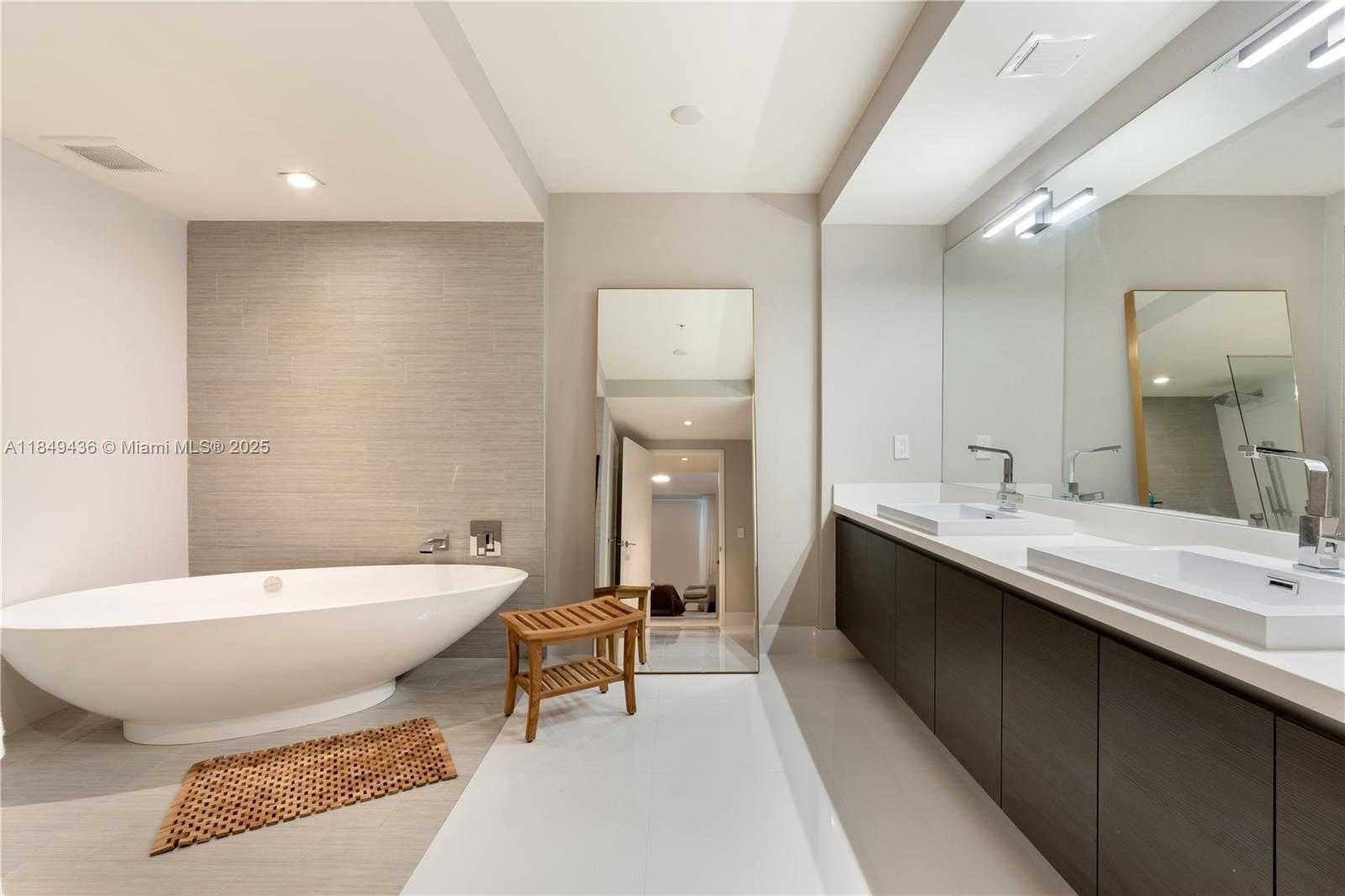 Small Image of 330 SUNNY ISLES BLVD #5-1404, Sunny Isles Beach Number 22