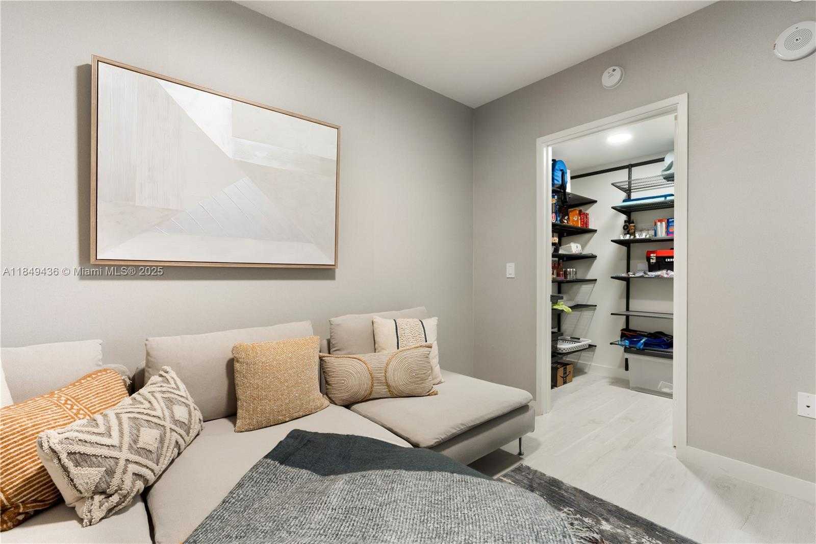 Small Image of 330 SUNNY ISLES BLVD #5-1404, Sunny Isles Beach Number 31