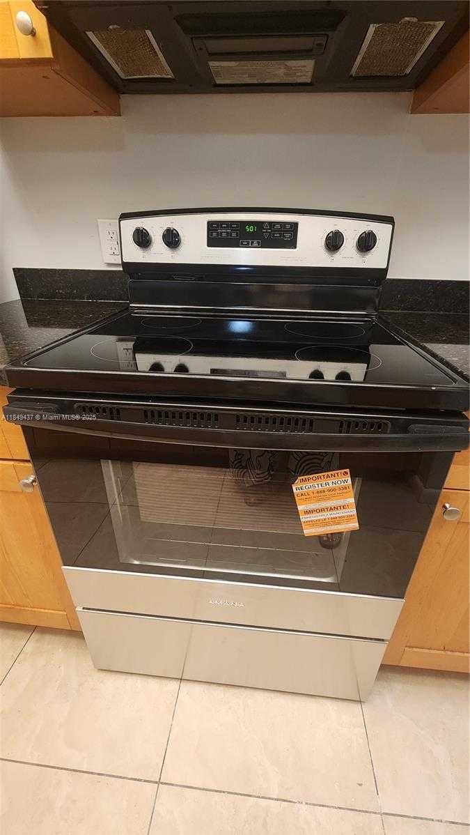 Small Image of 8100 GENEVA CT #340, Doral Number 3