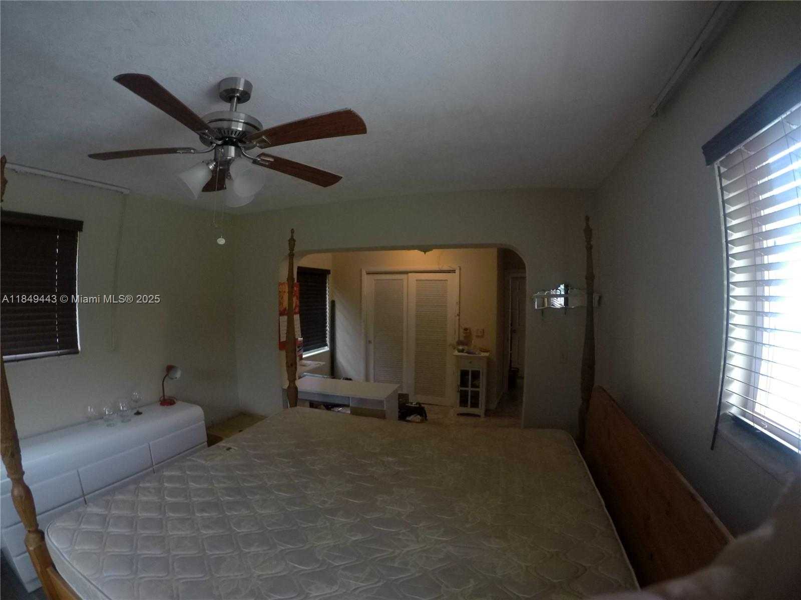 Small Image of 1698 NORTH EAST 182ND ST #1698, North Miami Beach Number 4