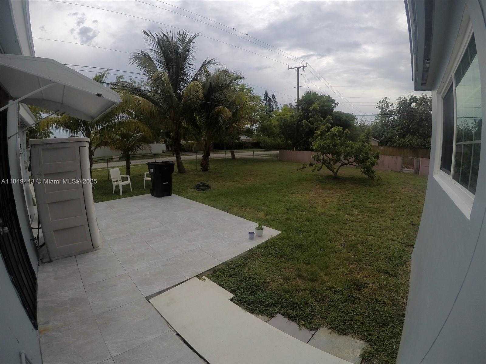 Small Image of 1698 NORTH EAST 182ND ST #1698, North Miami Beach Number 7