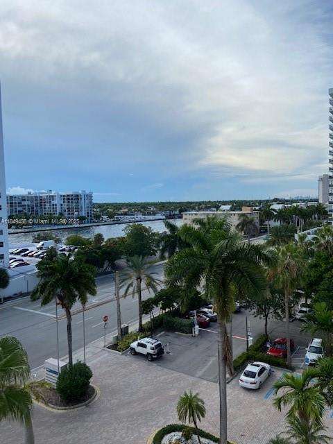 Small Image of 3001 SOUTH OCEAN DR #629, Hollywood Number 9