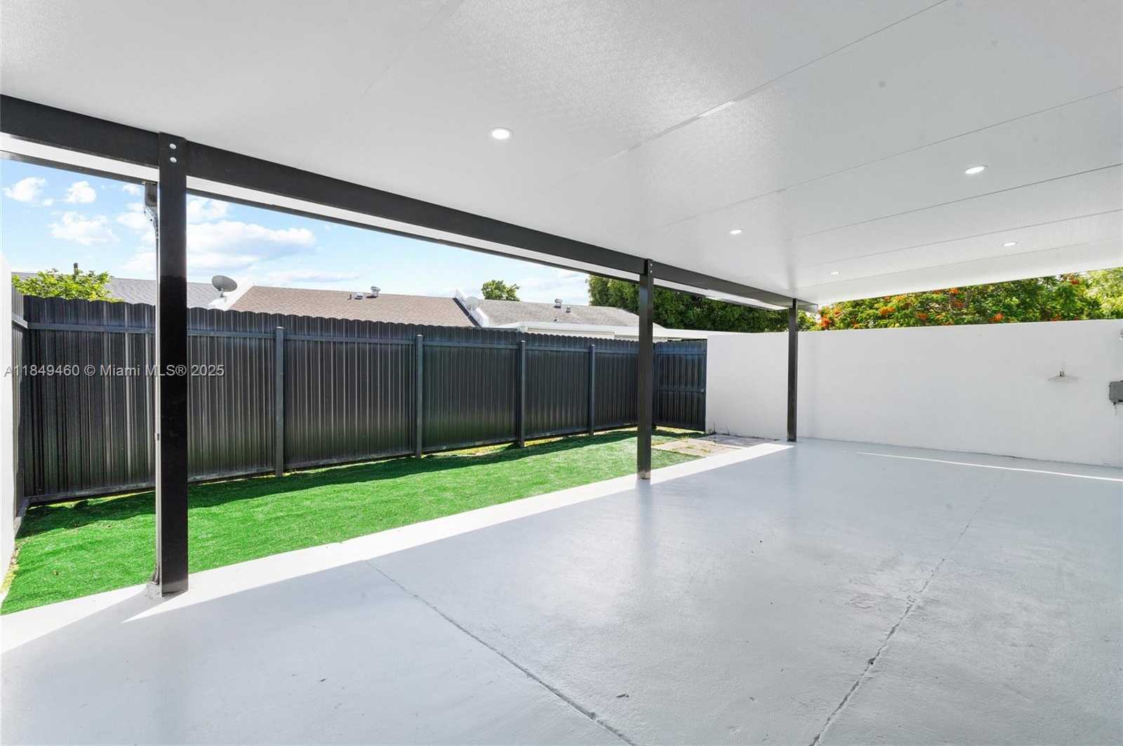 Small Image of 5402 SOUTH WEST 138TH PL, Miami Number 28
