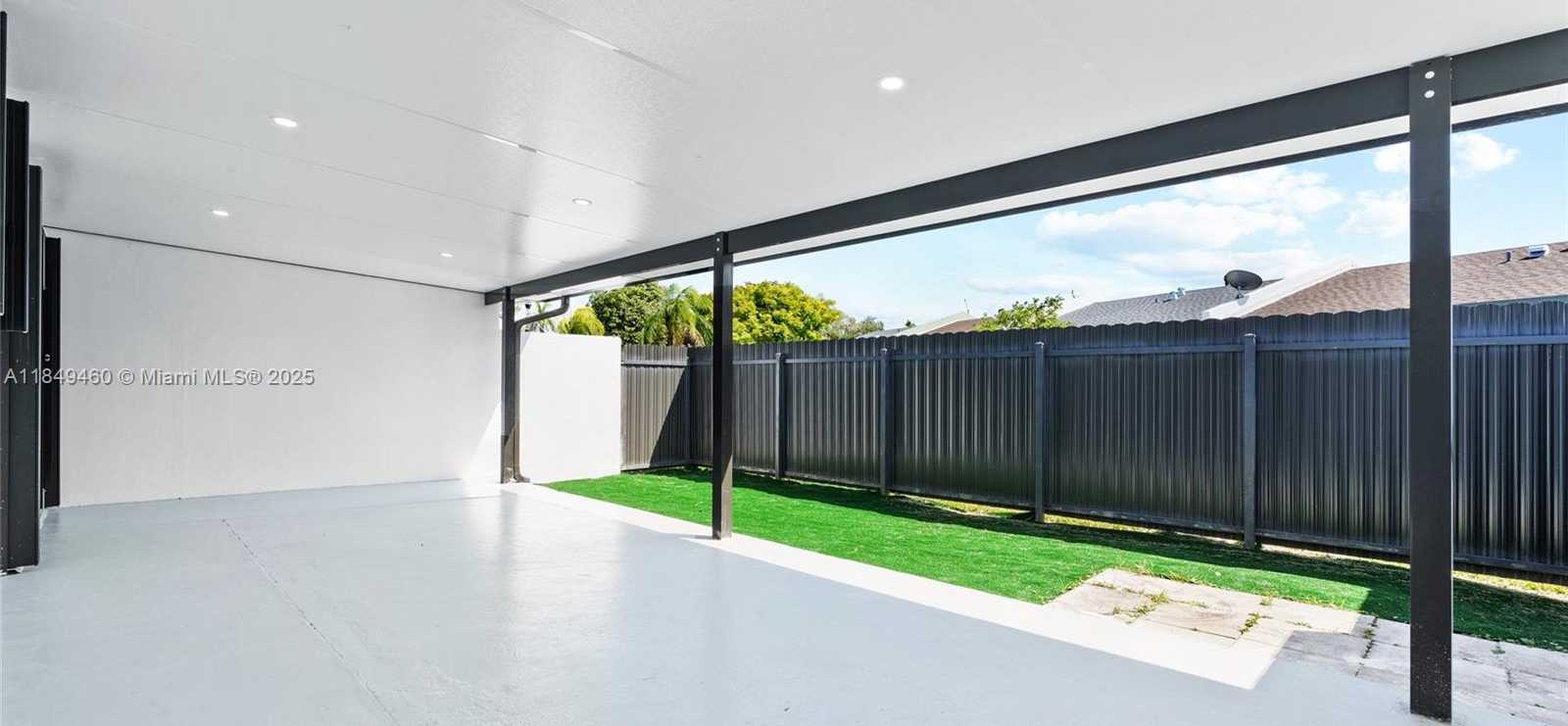 Small Image of 5402 SOUTH WEST 138TH PL, Miami Number 29