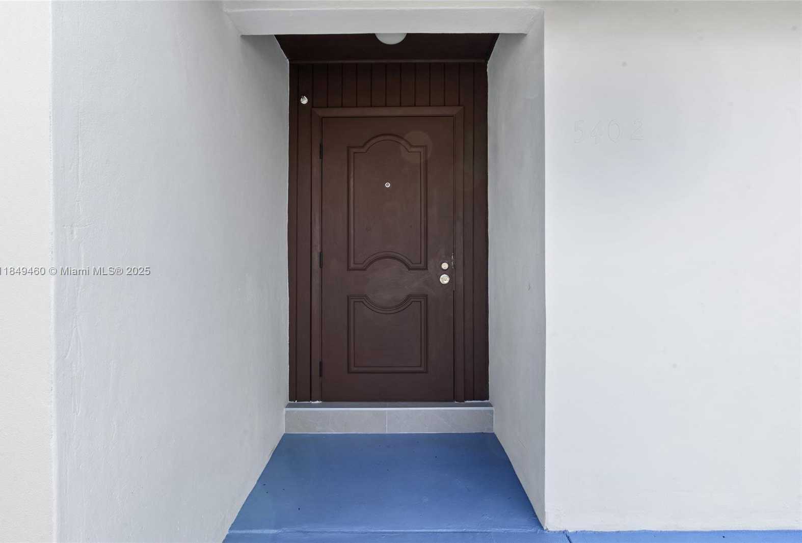 Small Image of 5402 SOUTH WEST 138TH PL, Miami Number 4
