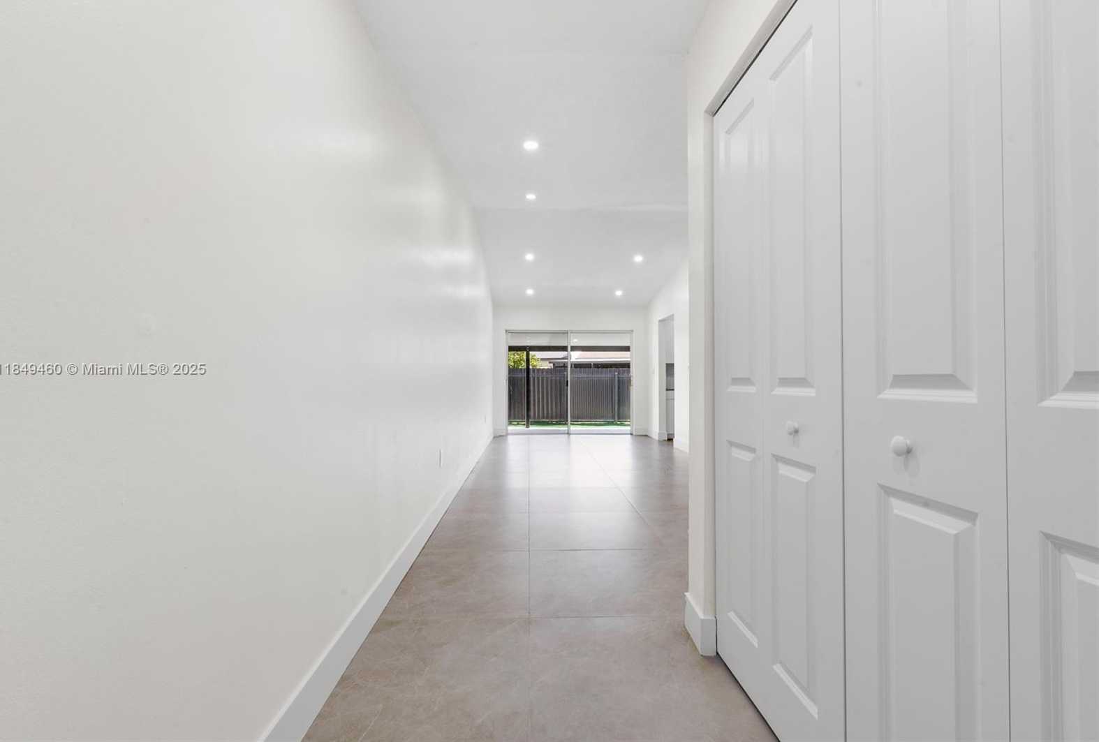 Small Image of 5402 SOUTH WEST 138TH PL, Miami Number 5