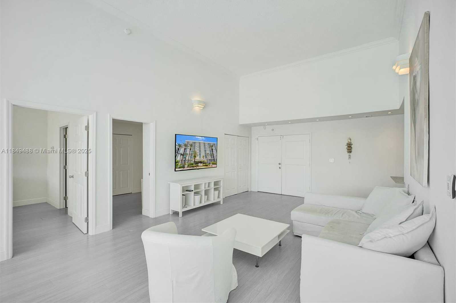 Small Image of 6770 INDIAN CREEK DR #T-O, Miami Beach Number 15