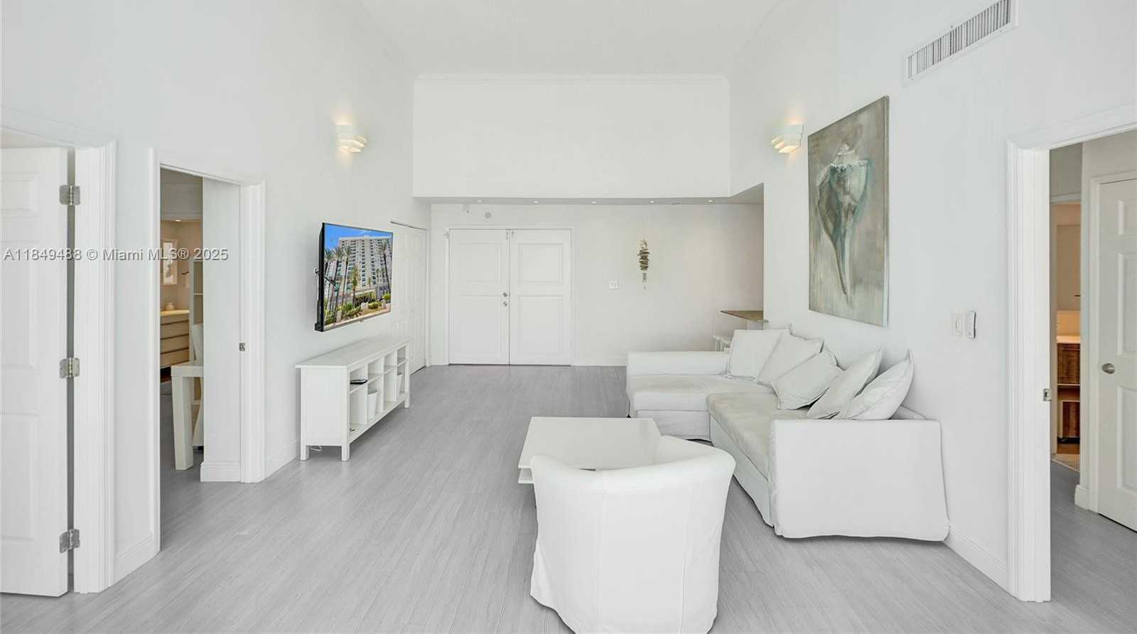 Small Image of 6770 INDIAN CREEK DR #T-O, Miami Beach Number 16