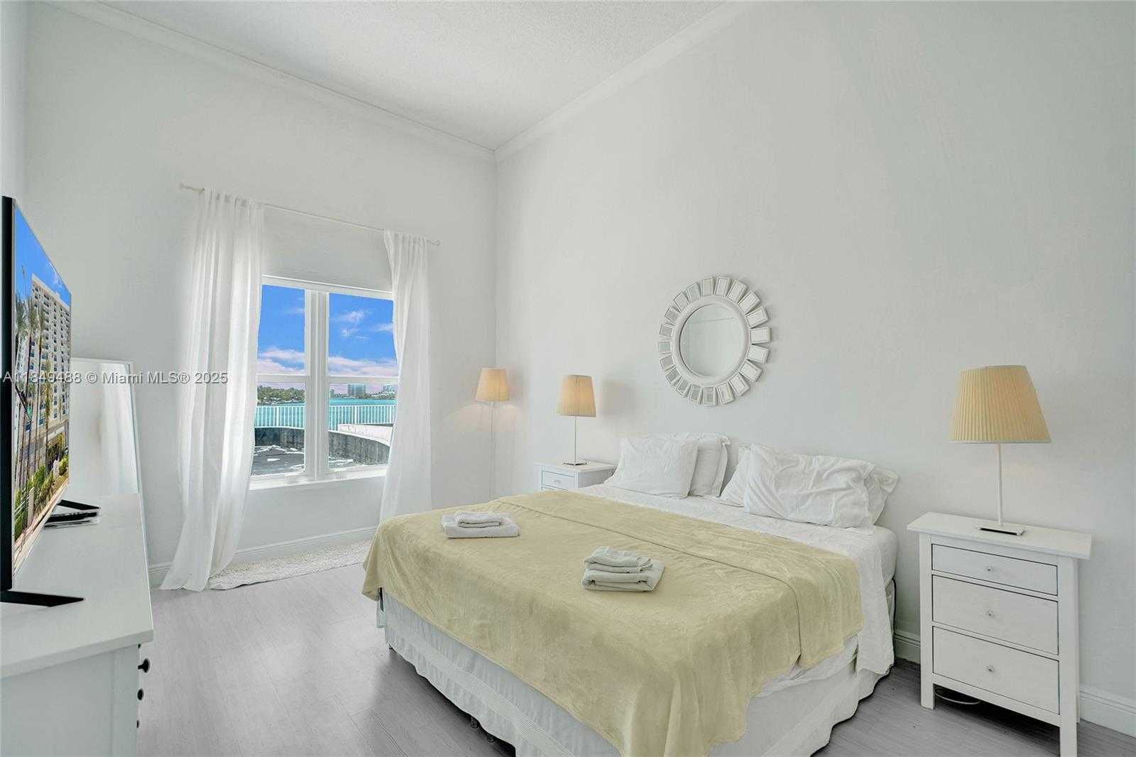 Small Image of 6770 INDIAN CREEK DR #T-O, Miami Beach Number 17