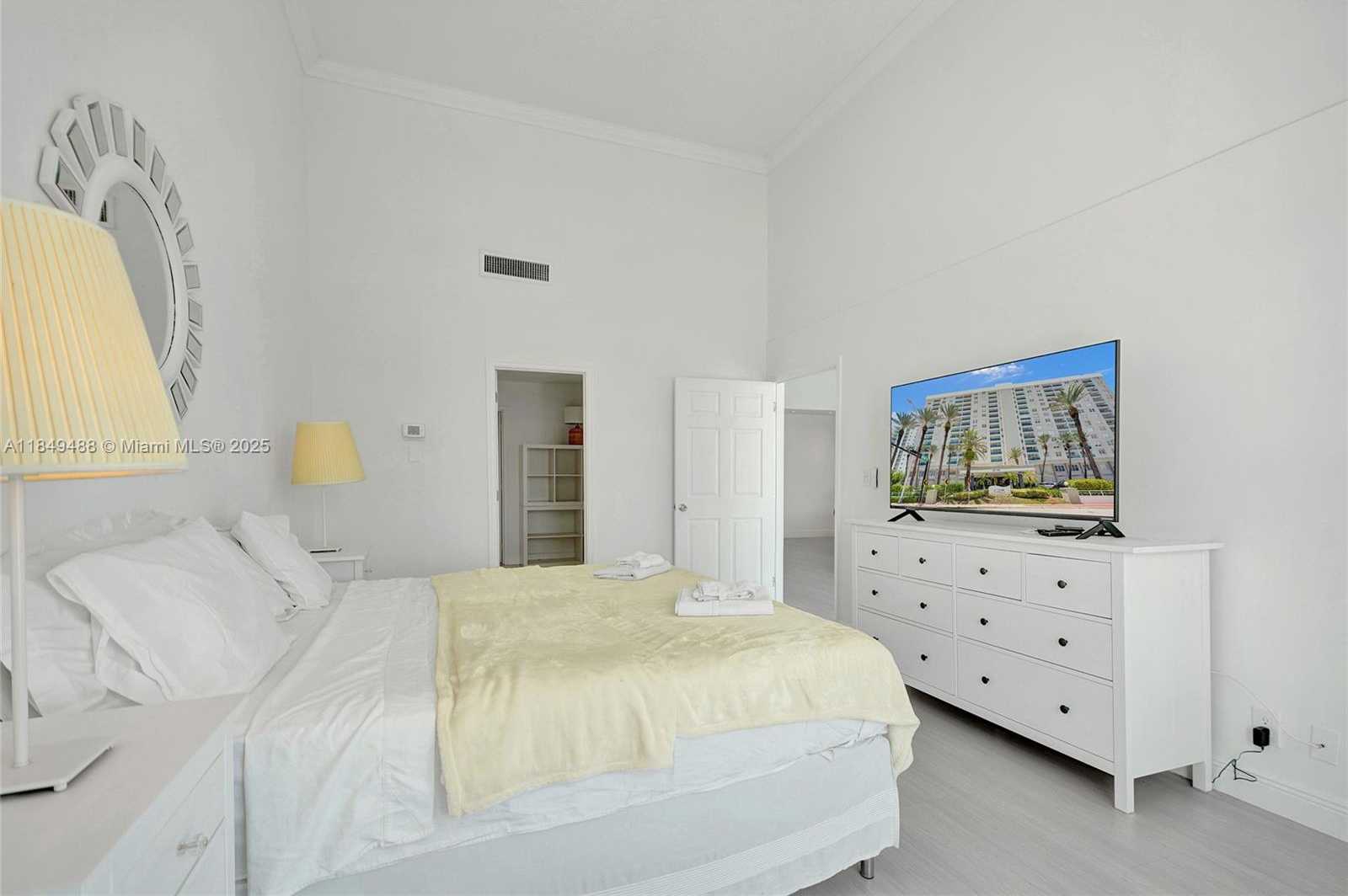 Small Image of 6770 INDIAN CREEK DR #T-O, Miami Beach Number 20