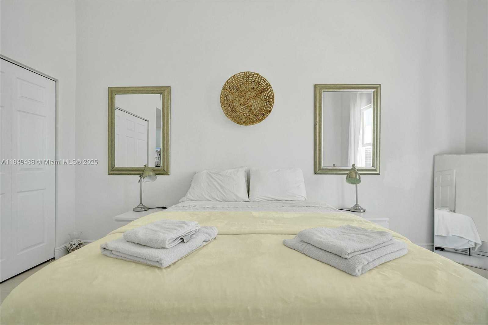 Small Image of 6770 INDIAN CREEK DR #T-O, Miami Beach Number 27