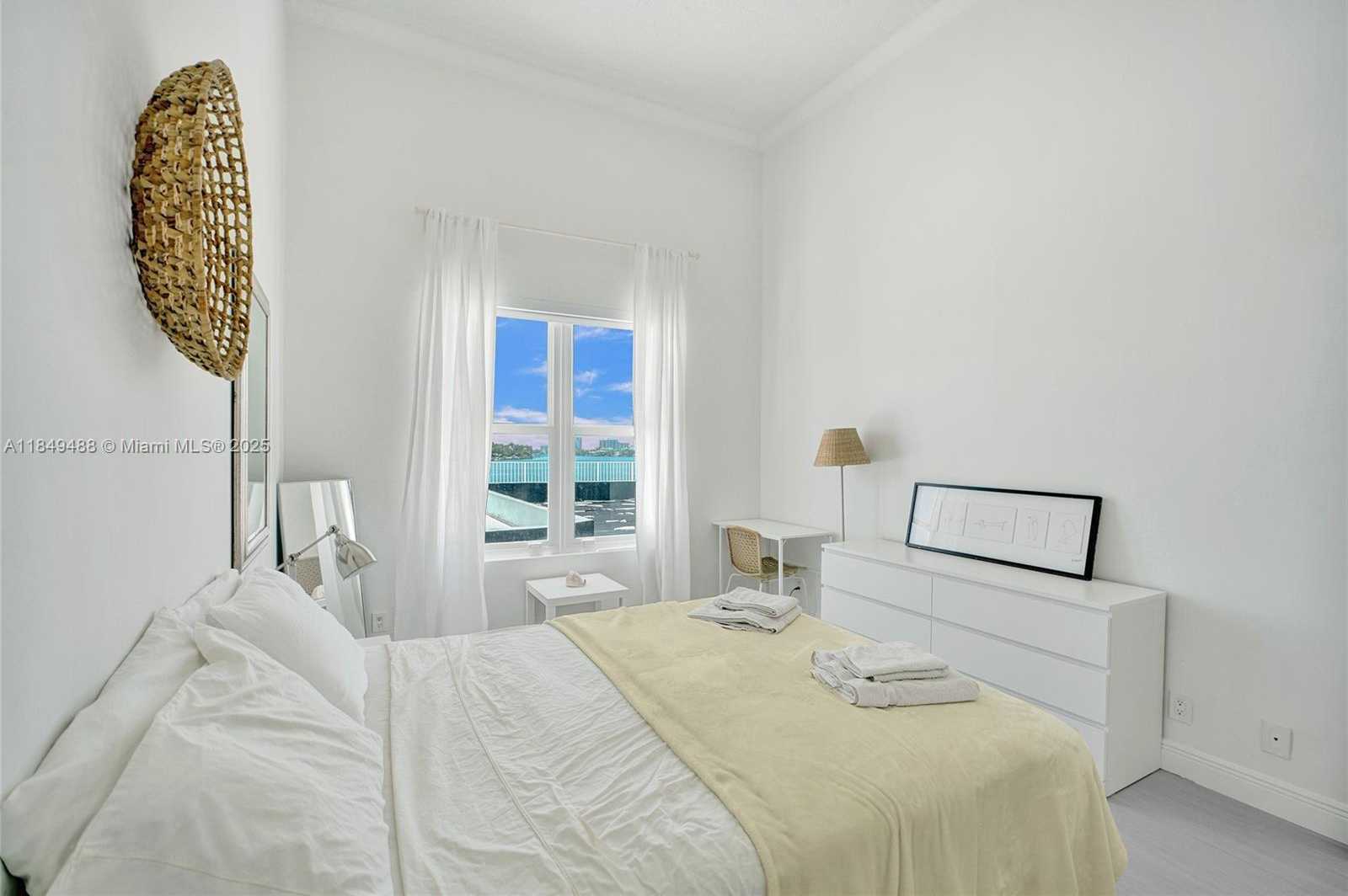 Small Image of 6770 INDIAN CREEK DR #T-O, Miami Beach Number 28
