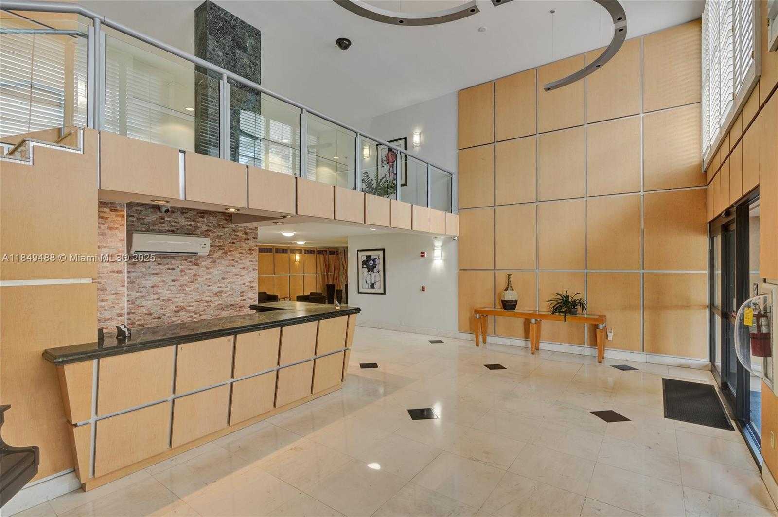 Small Image of 6770 INDIAN CREEK DR #T-O, Miami Beach Number 45