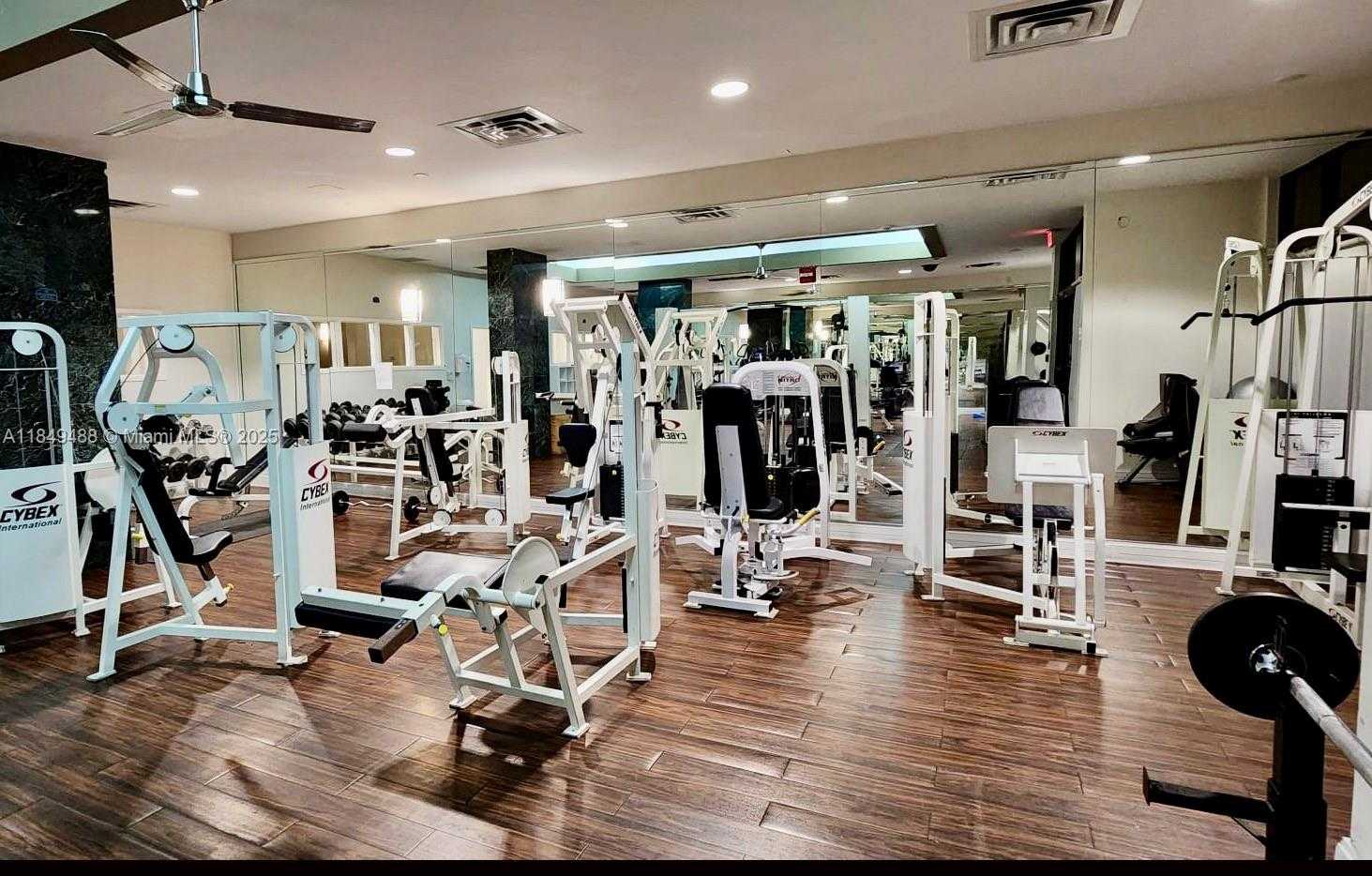 Small Image of 6770 INDIAN CREEK DR #T-O, Miami Beach Number 49