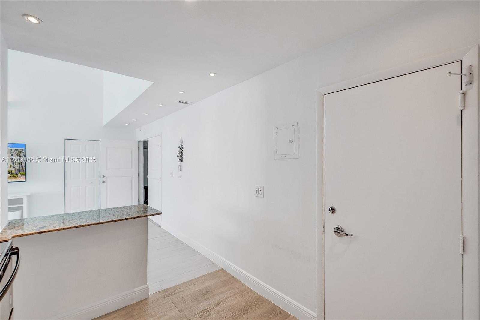 Small Image of 6770 INDIAN CREEK DR #T-O, Miami Beach Number 6