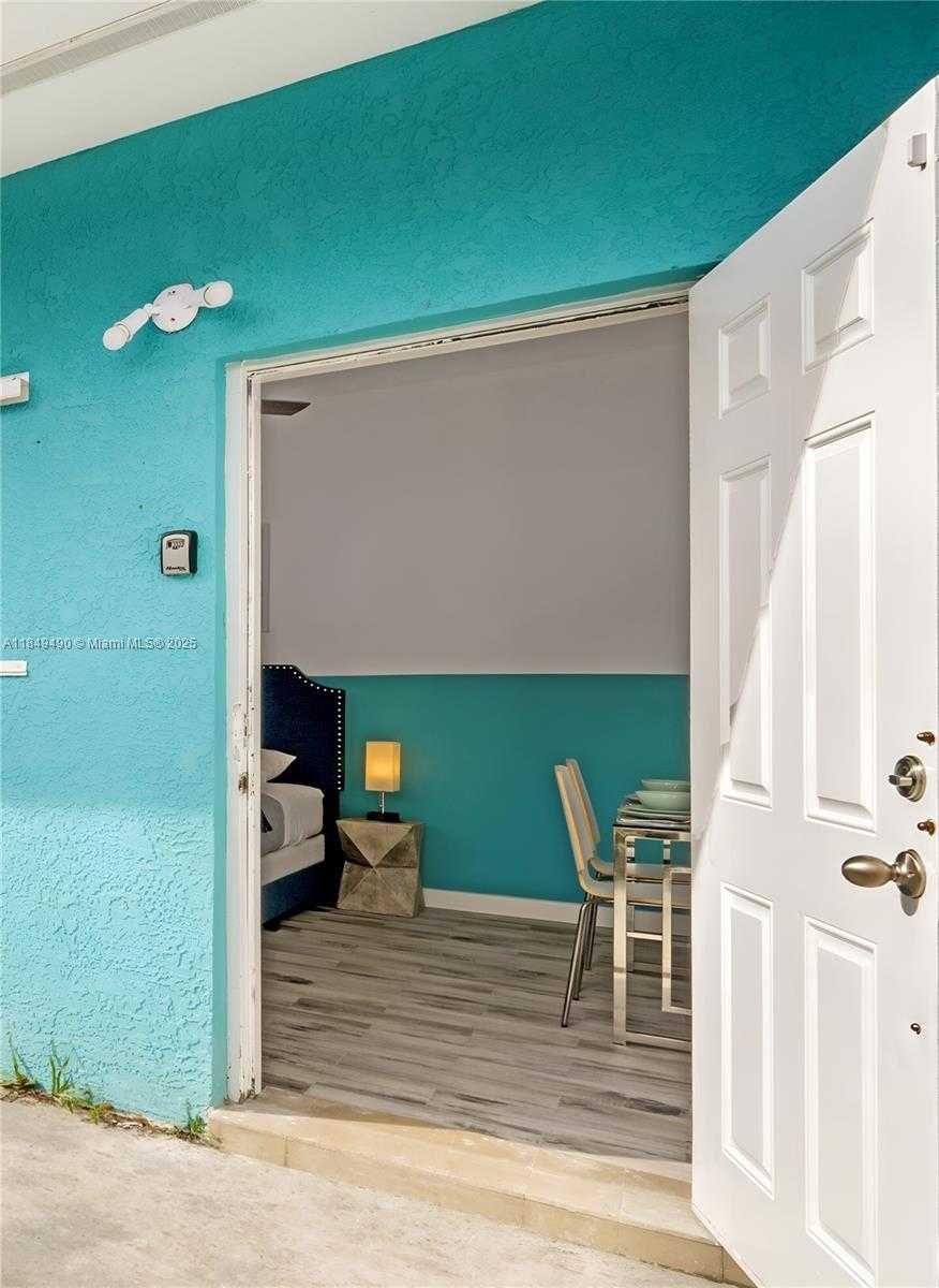 Small Image of 1626 FLETCHER ST #4, Hollywood Number 13