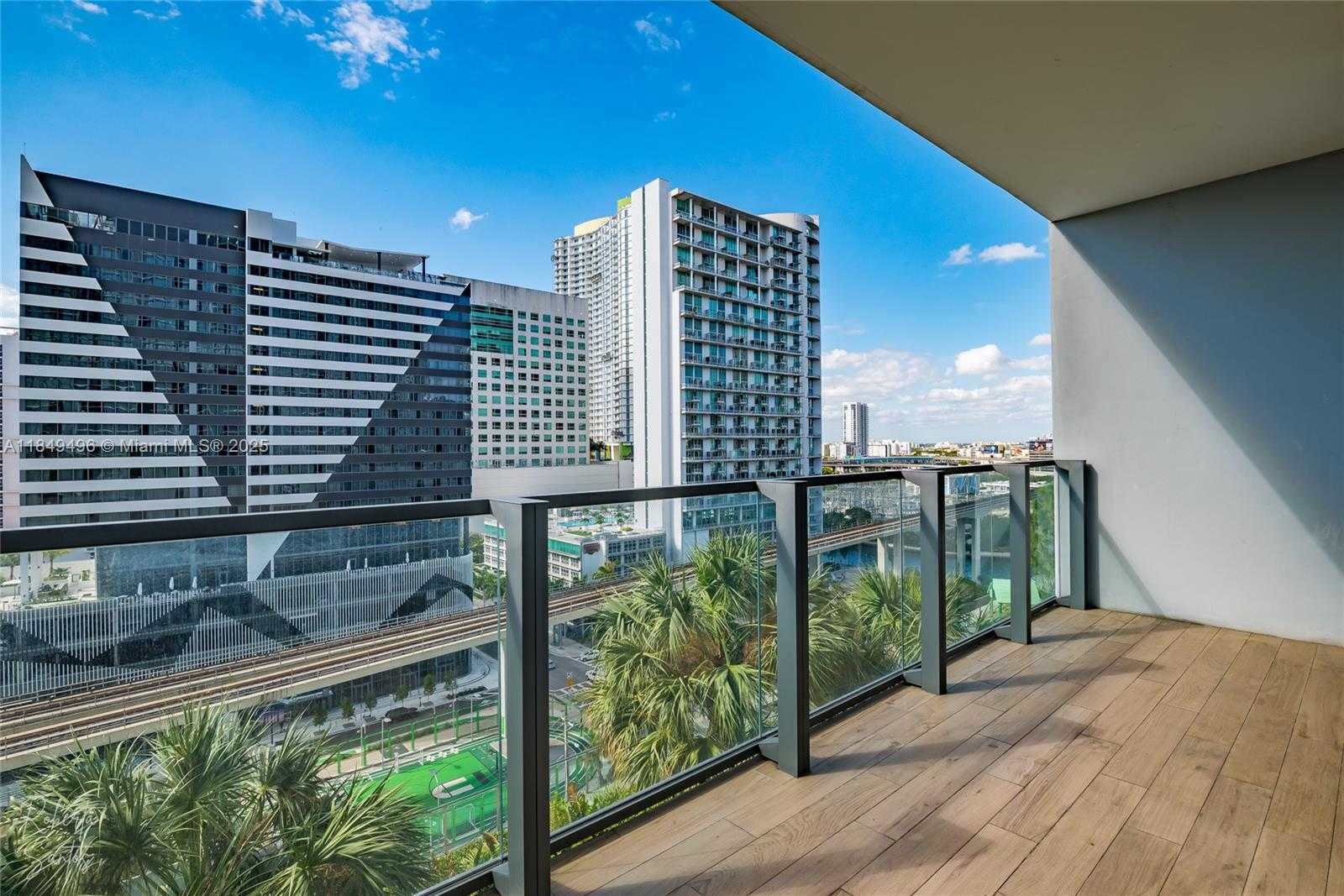 Small Image of 88 SOUTH WEST 7TH ST #806, Miami Number 3