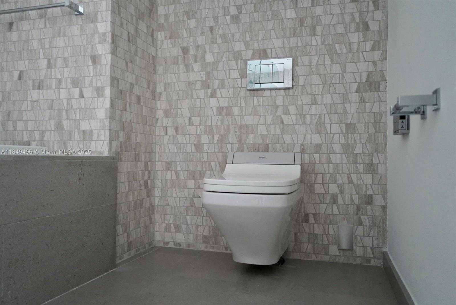 Small Image of 88 SOUTH WEST 7TH ST #806, Miami Number 62