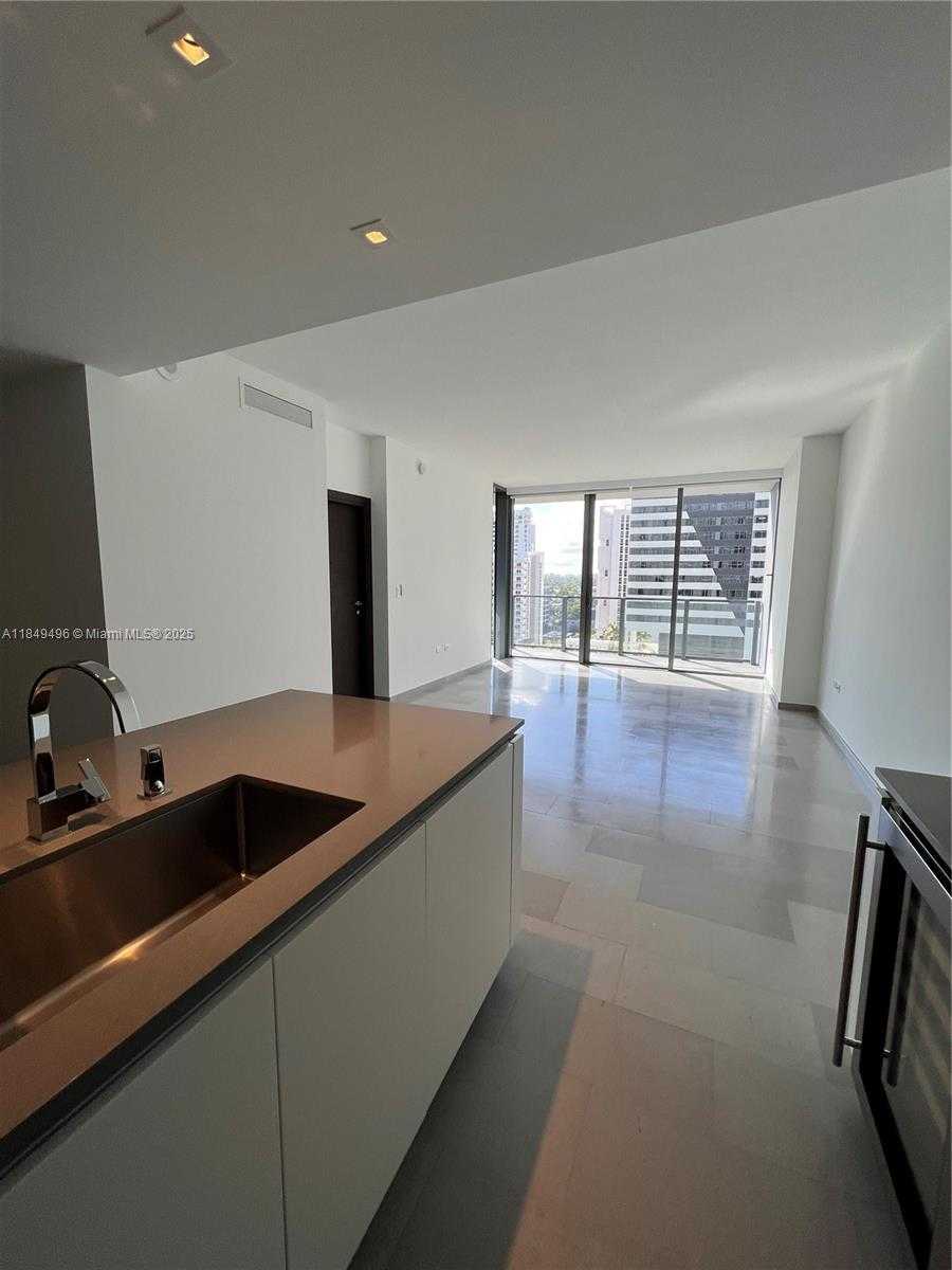Small Image of 88 SOUTH WEST 7TH ST #806, Miami Number 67