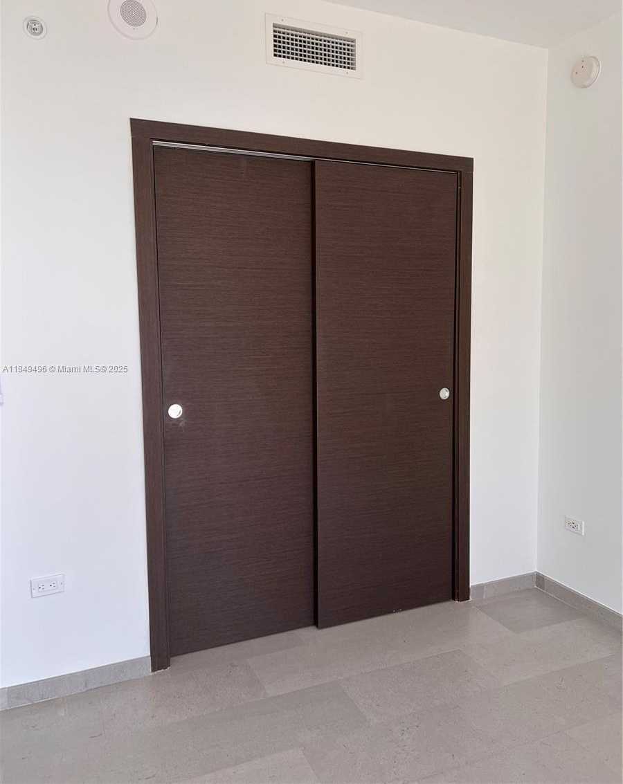Small Image of 88 SOUTH WEST 7TH ST #806, Miami Number 73