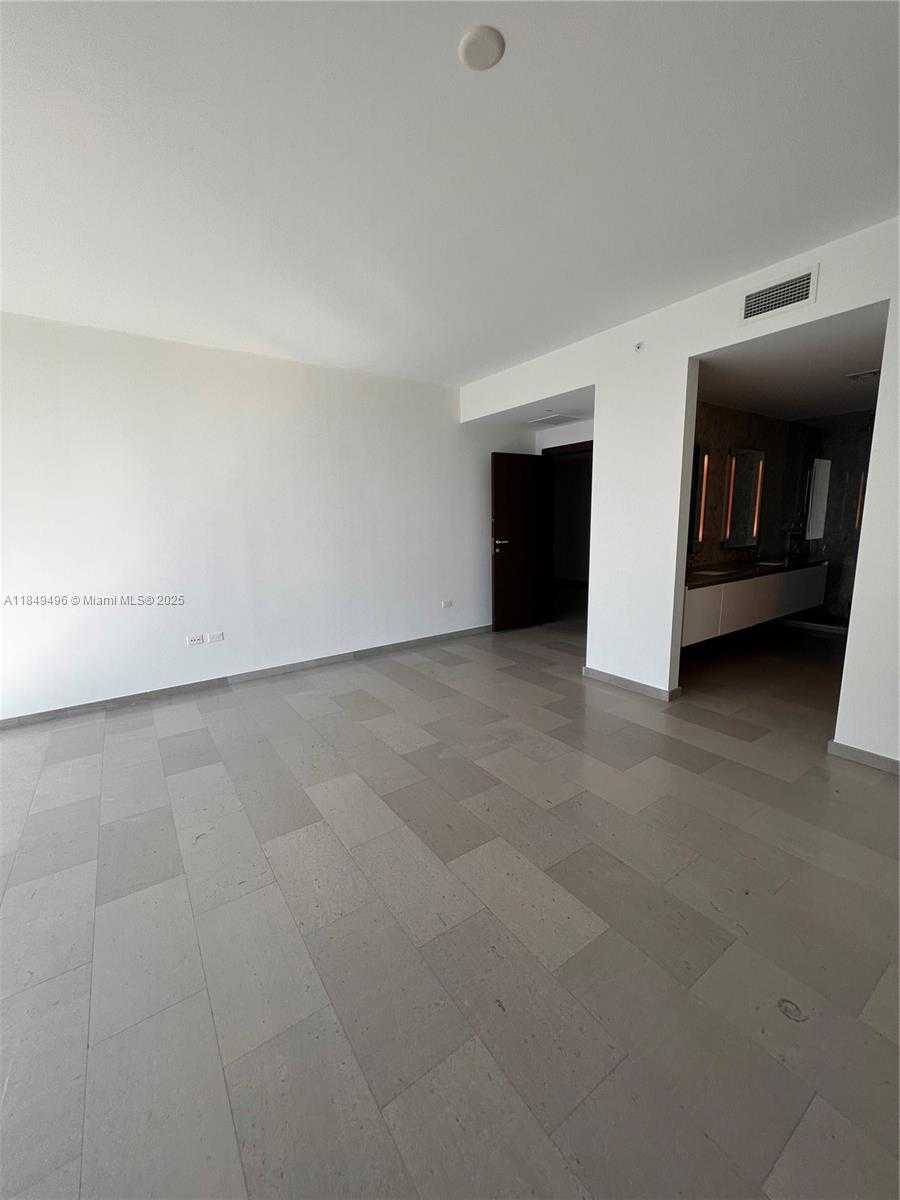 Small Image of 88 SOUTH WEST 7TH ST #806, Miami Number 76
