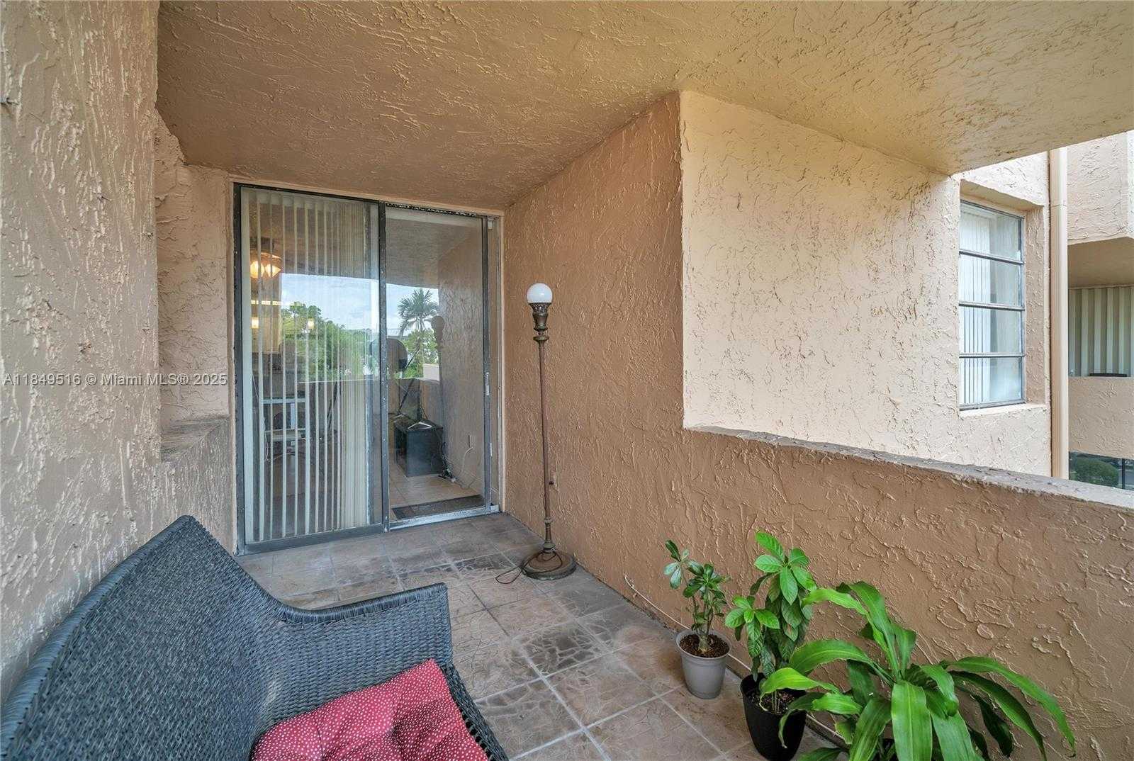 Small Image of 10400 SOUTH WEST 108TH AVE #A305, Miami Number 19