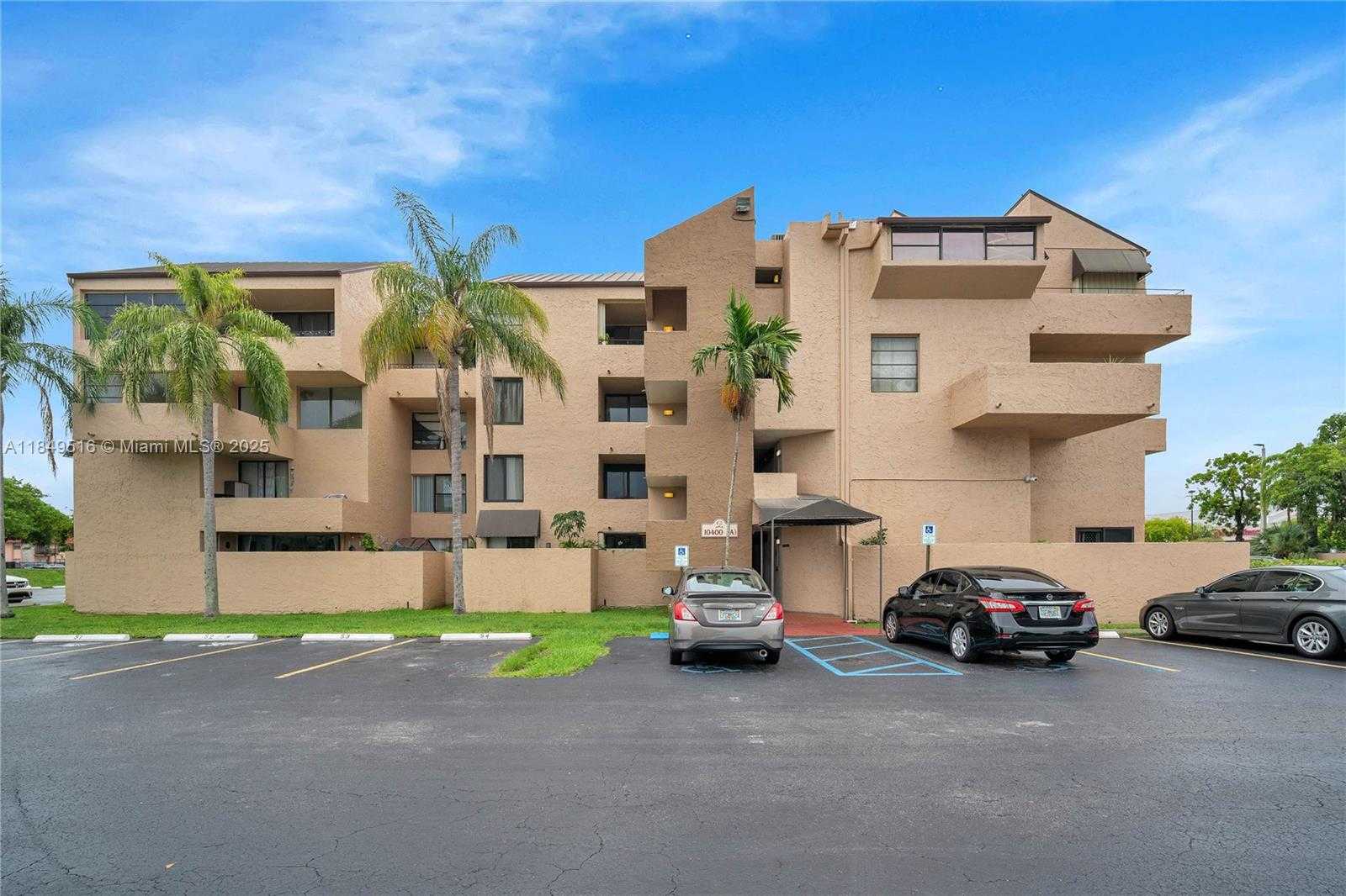 Small Image of 10400 SOUTH WEST 108TH AVE #A305, Miami Number 25